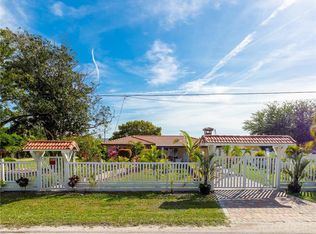 6103 Adamsville Rd, Gibsonton, FL 33534