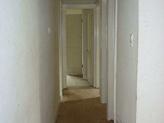 3rd image of 5017 Caldwell Ave