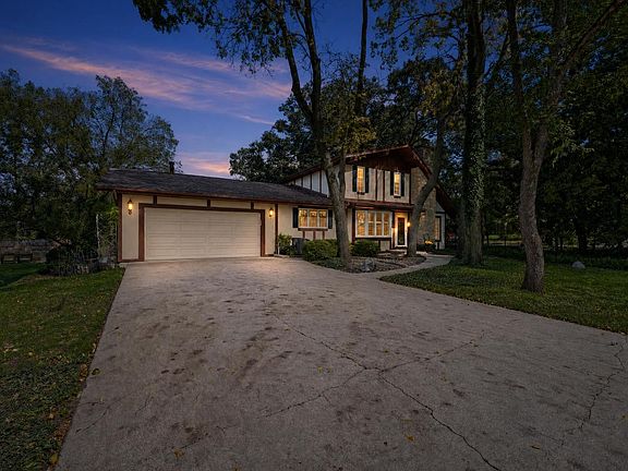 3rd image of 3501 Green Meadow Ln