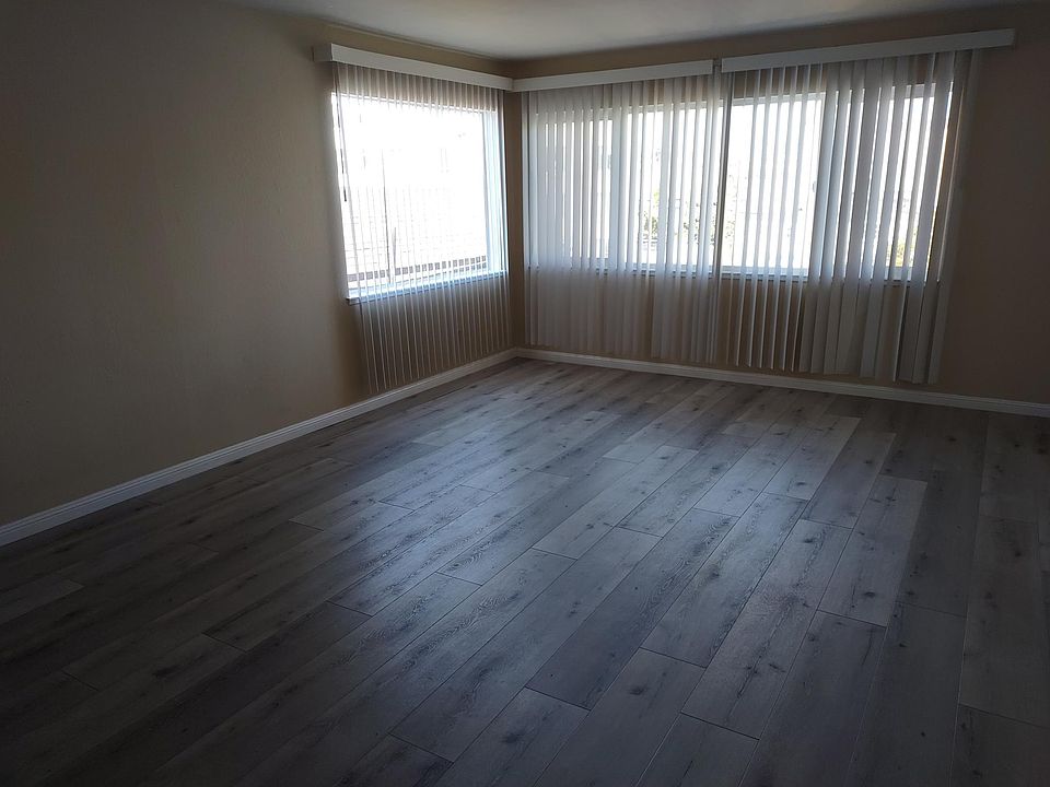 1st image of 485 Stow Ave #111