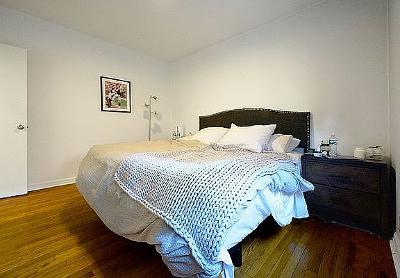 5th image of 12 W 9th St APT 4C