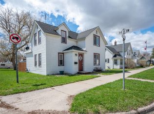 300 Oak Ave SW, Montgomery, MN 56069