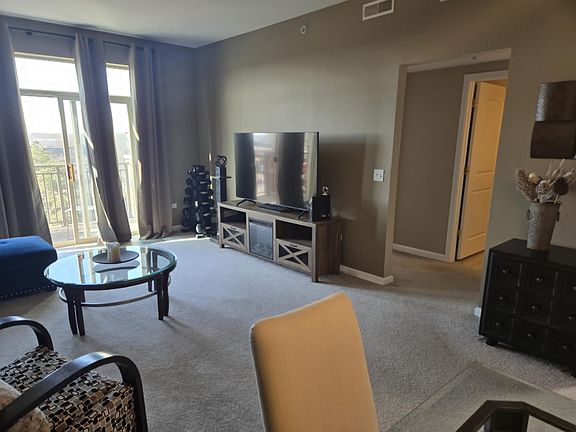 4th image of 655 Perrie Dr APT 606