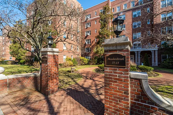 Sold by Lovett Realty, Inc. | media 23