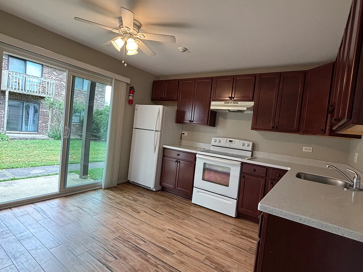 2 bed, $1,700 — Photo 3