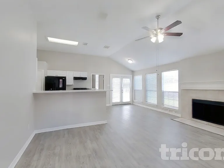 18311 Autumn Trails Ln — Photo 2