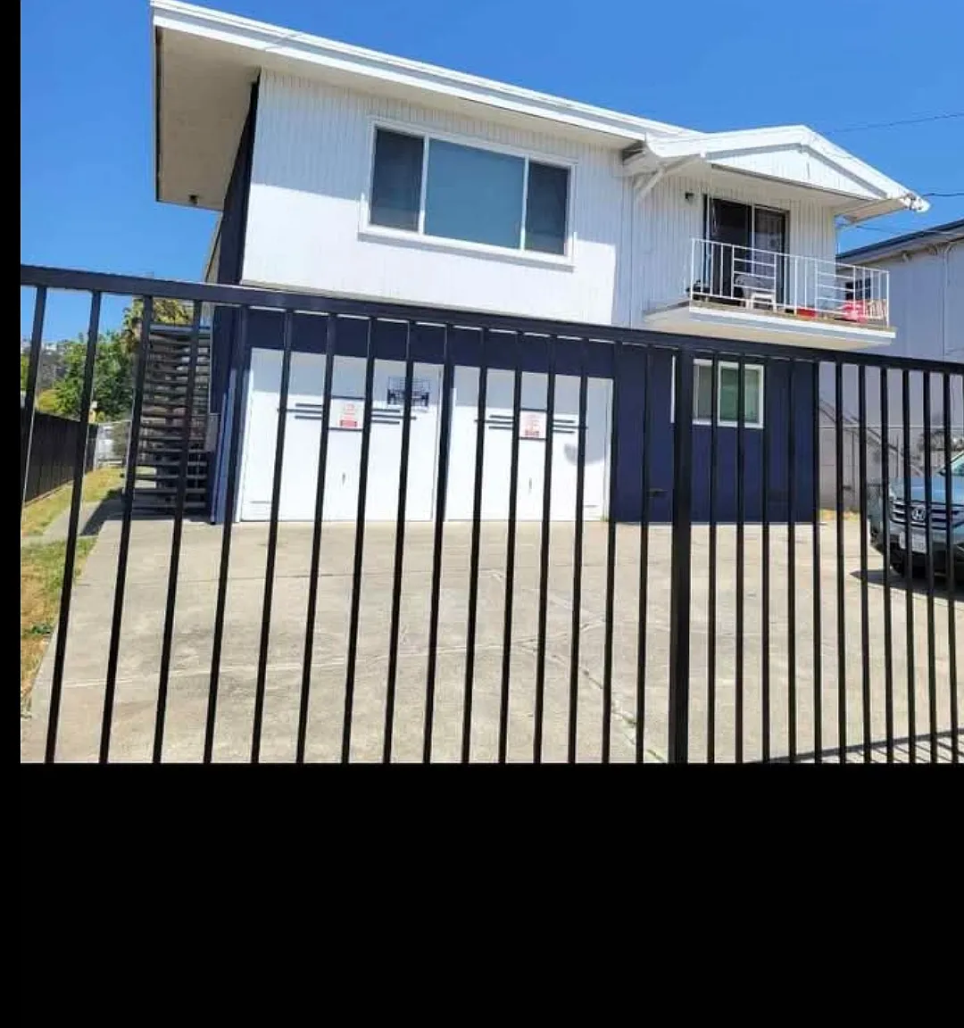 2 bed, 1000 sqft, $2,375 — Photo 1