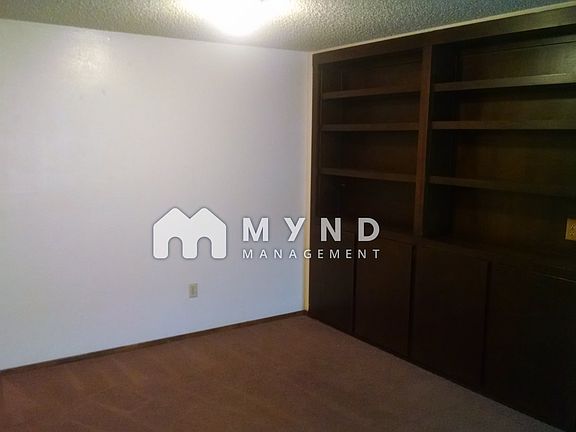 3rd image of 3002 Olive Glen Ct