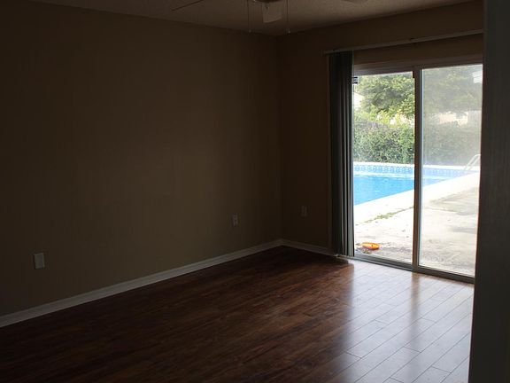 Master bedroom slider to pool area