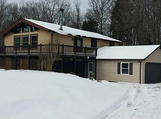 3748 Hartman Rd, Erie, PA 16510