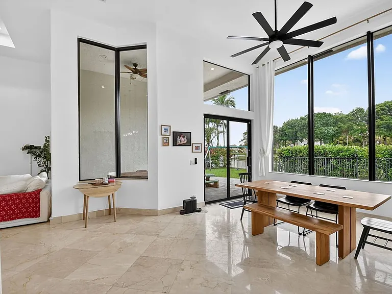 10337 Trianon Pl — Photo 18