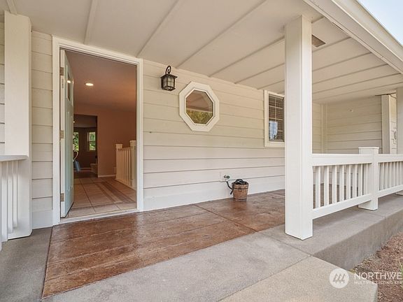 3rd image of 23855 SE 472nd Street