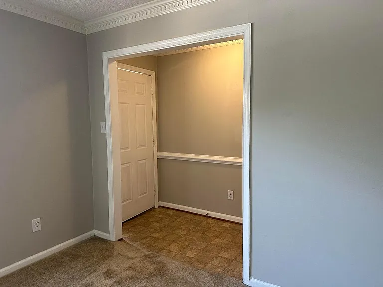 4054 Thomas Jefferson Dr — Photo 6