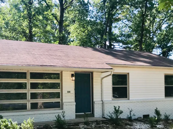 922 Ridgeway Ave, Signal Mountain, TN 37377