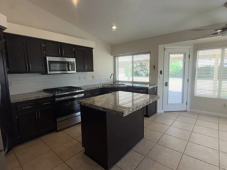 78880 Sanita Dr — Photo 9