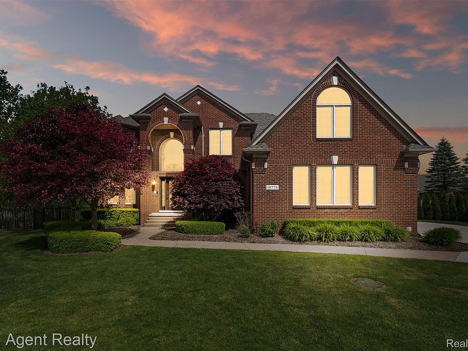 1st image of 18775 Newbridge Dr