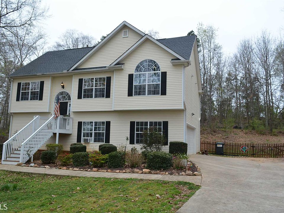 1st image of 390 Cobbler Dr