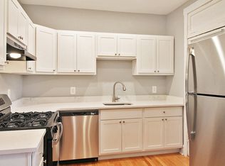 1348 N Austin Blvd #2053873, Oak Park, IL 60302