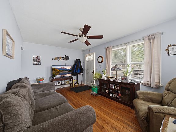 3rd image of 1315 7th Ave
