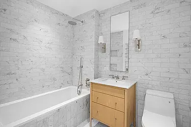 Rented by R New York