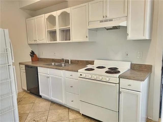 1 bed, 1.0 bath, 800 sqft, $1,600 — Photo 3