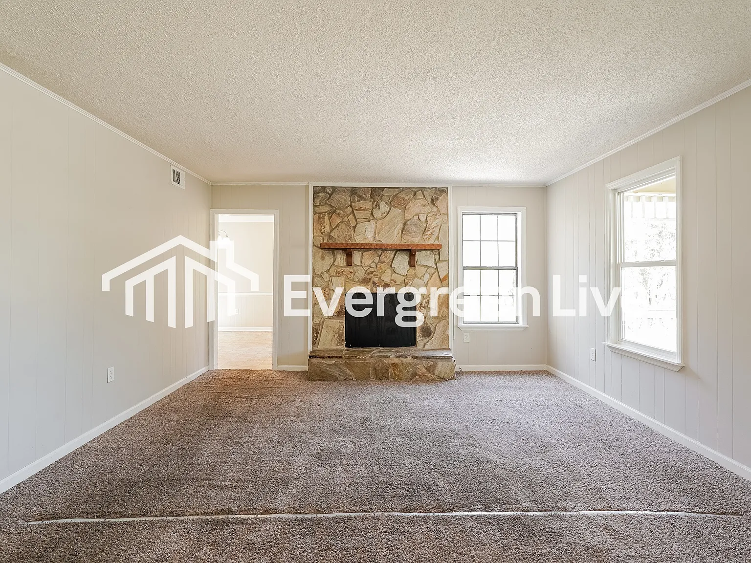 3 bed, 2.0 bath, 1448 sqft, $1,445 — Photo 3