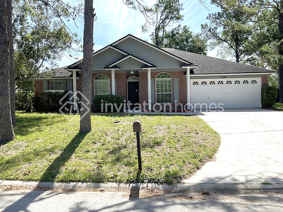 1st image of 1995 Hovington Cir W