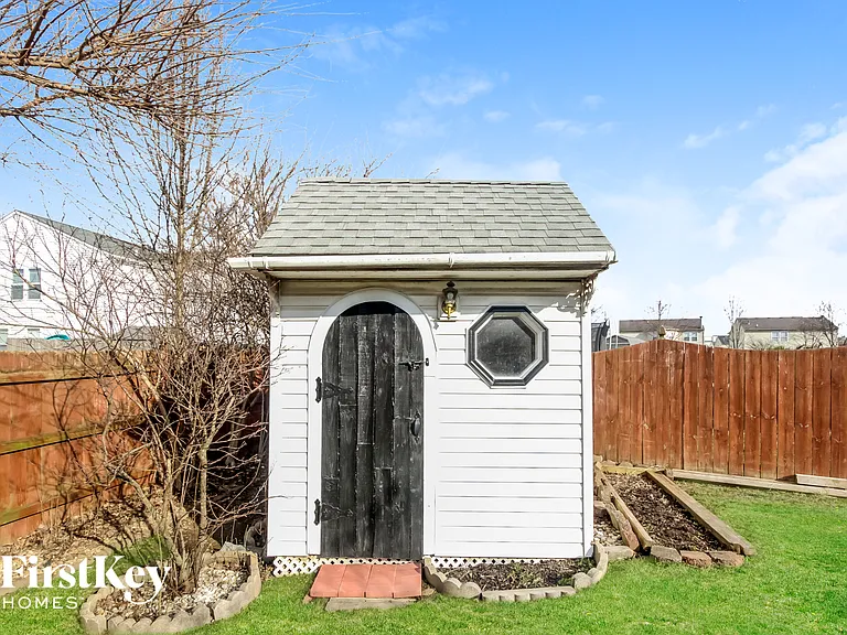 9192 Huntleigh Cir — Photo 15