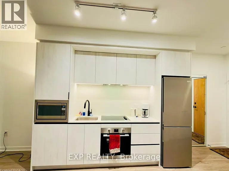 2495 Eglinton Ave W #716 — Photo 10