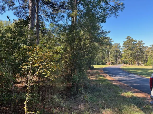 Harrison Dr, McComb, MS 39648