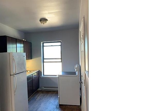 5th image of 7453 S Bennett Ave APT 3