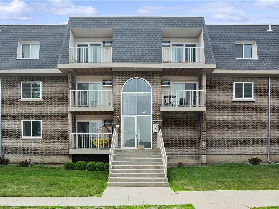 1st image of 848 McIntosh Ct APT 204