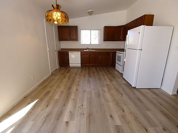 5th image of 6607 Baywood Ave