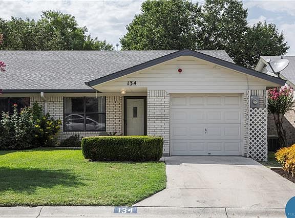 2nd image of 134 Rose Ln