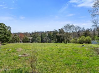 Montview Rd, Lenoir City, TN 37771