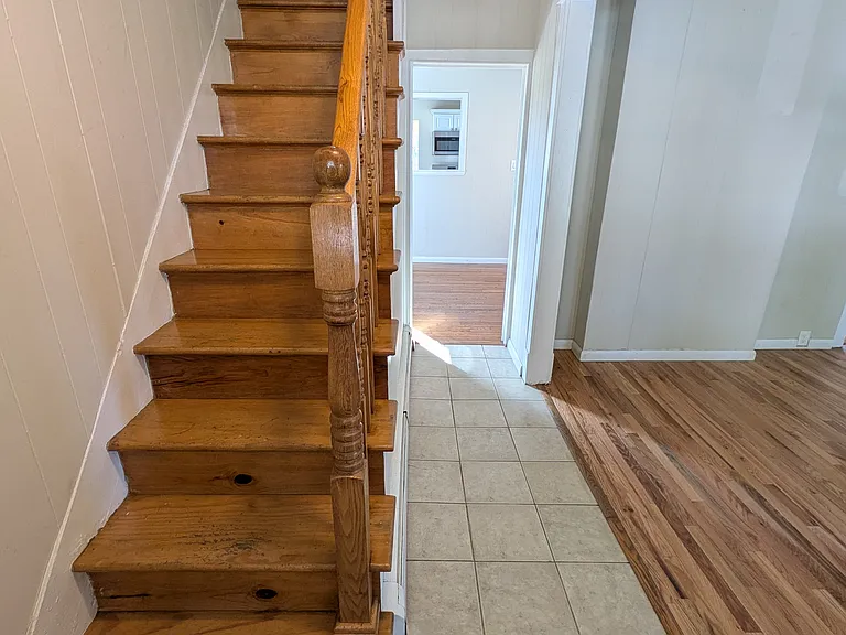 10 S Walnut St — Photo 10