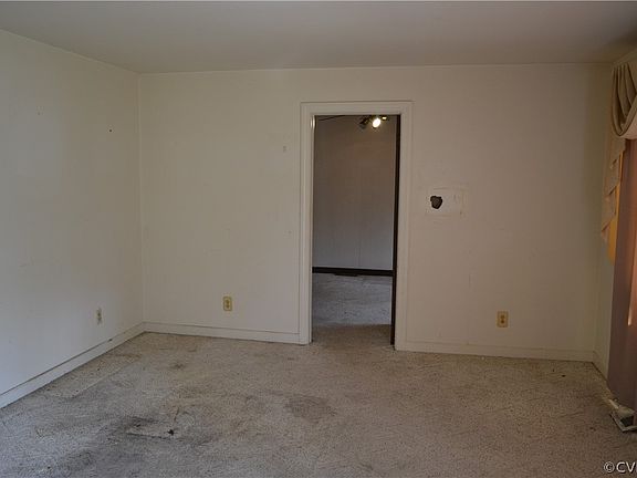 3rd image of 5001 Empire Pkwy
