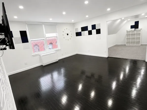 350 Avenue W image 1 of 6