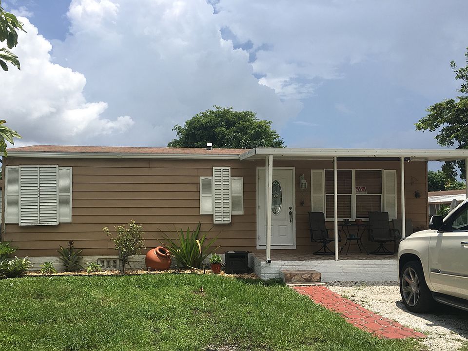 1st image of 5373 NW 200th Ter