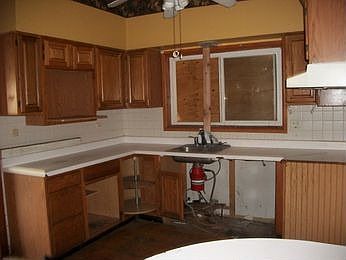 5th image of 5502 W 22nd Pl