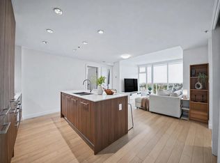 4638 Gladstone St #1005, Vancouver, BC V5N 0G5