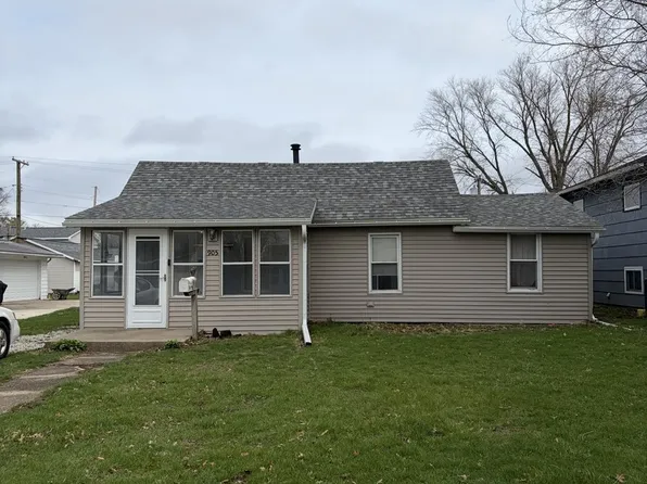 905 E North St, Pontiac, IL 61764