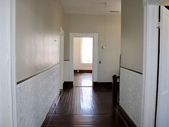 5th image of 254 Rutledge Ave APT A
