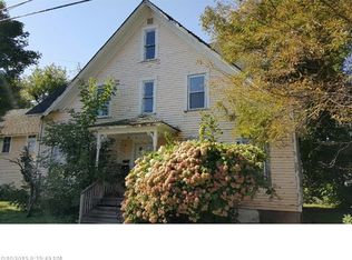 24 Water St, Newport, ME 04953