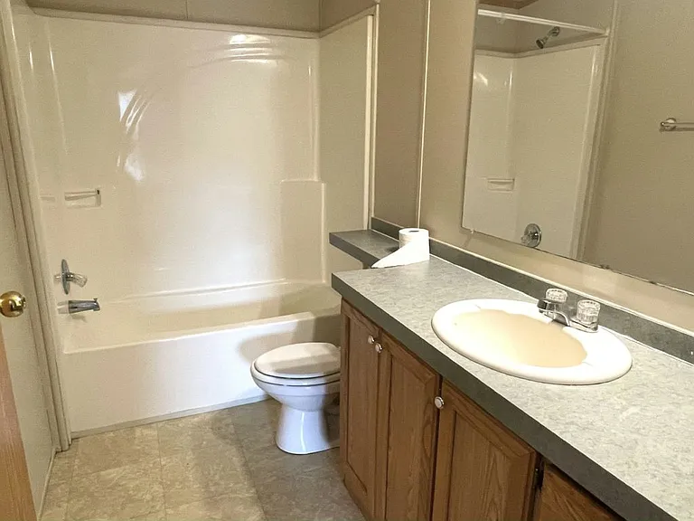 83 Brenner Ct — Photo 10