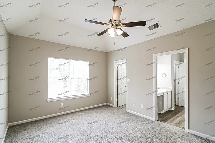 4381 Ward Bluff Ct — Photo 9