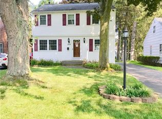 370 Winfield Rd, Rochester, NY 14622