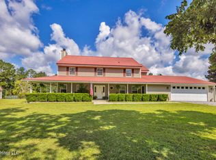 94 Woodland Rd, Carriere, MS 39426