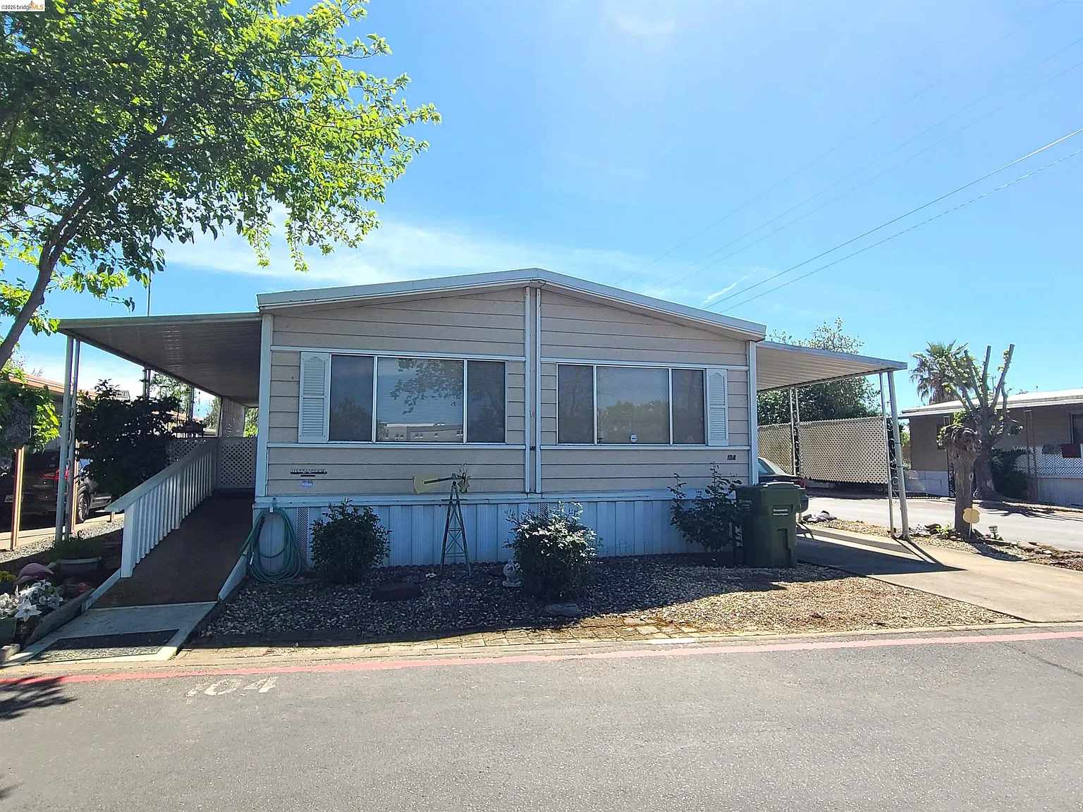 820 N Lincoln Way #104 photo 1