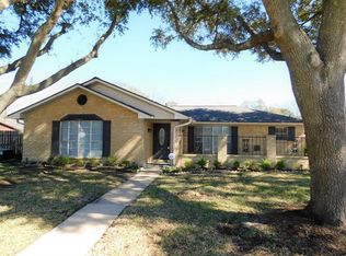 1530 Alderbrook Dr, Sugar Land, TX 77498